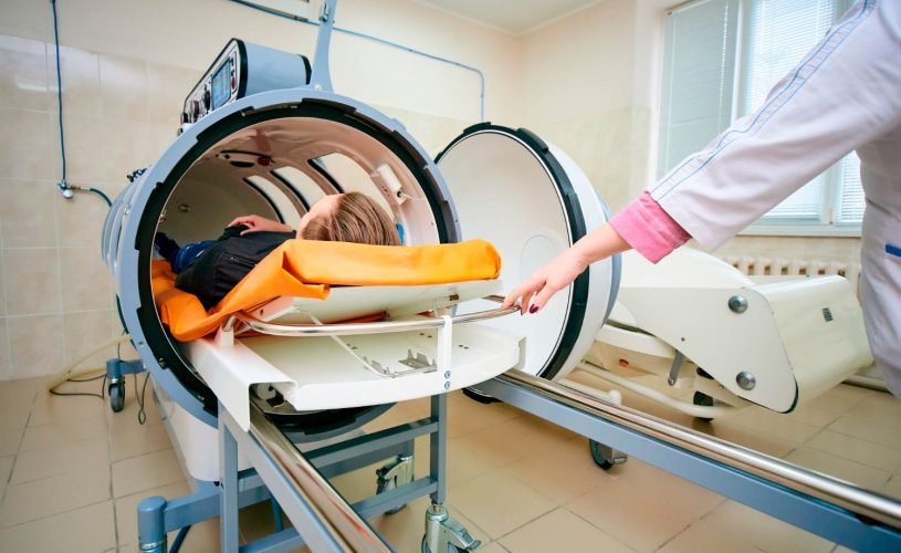 Medicina Hiperbárica: área que utiliza oxigênio 100% puro para tratamentos de diferentes formas lesões