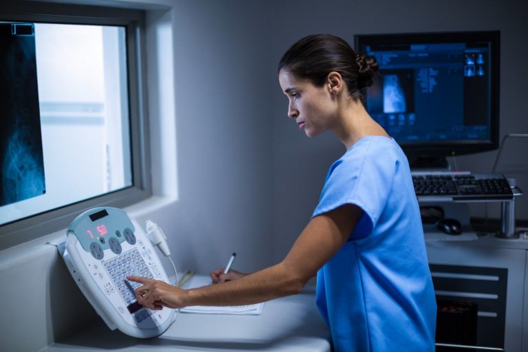 Diferença entre Radiologia e Sistemas Biomédicos