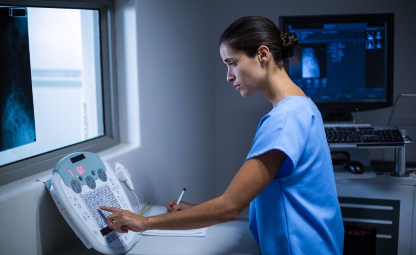 Saiba a diferença entre as áreas de Radiologia e Sistemas Biomédicos