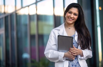 A importância de um curso de especialização para quem cursou Medicina, Enfermagem ou Fonoaudiologia