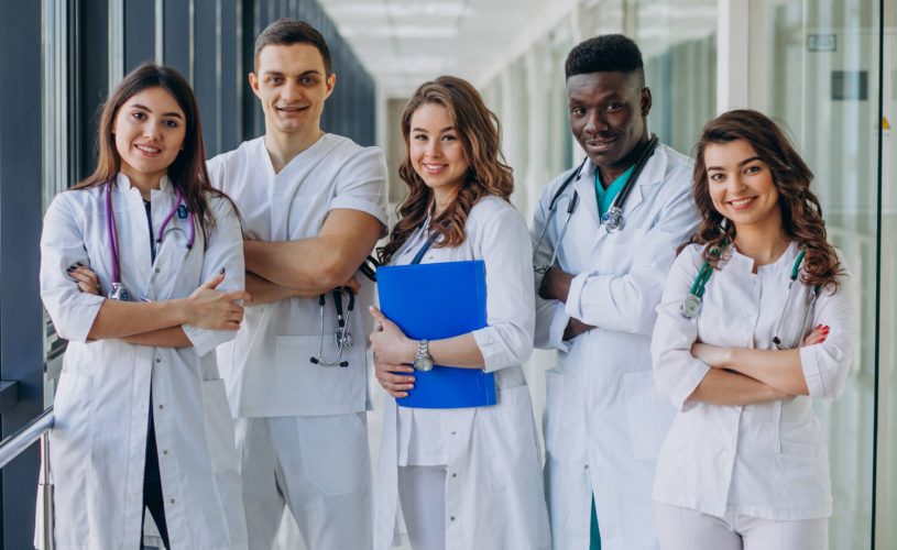 Médico especialista ou generalista: qual escolher?