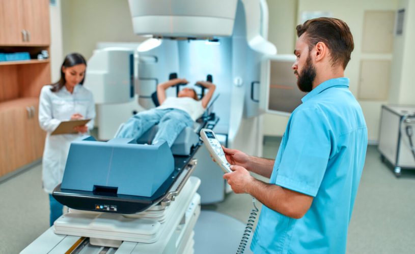 Especialize-se em Radioterapia pela Faculdade da Santa Casa de SP