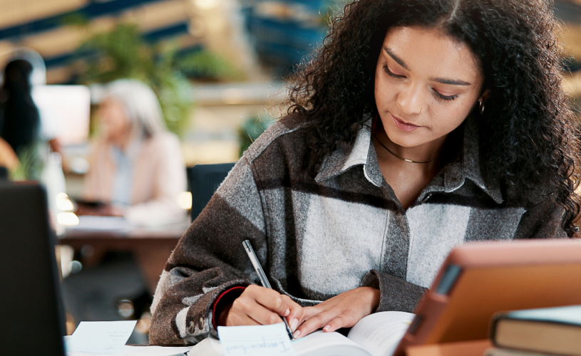 Baixe o e-book: 5 dicas para uma Redação Nota Mil no Enem!