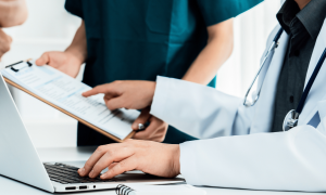 Pós-Graduação em Administração Hospitalar forma líderes na gestão da saúde