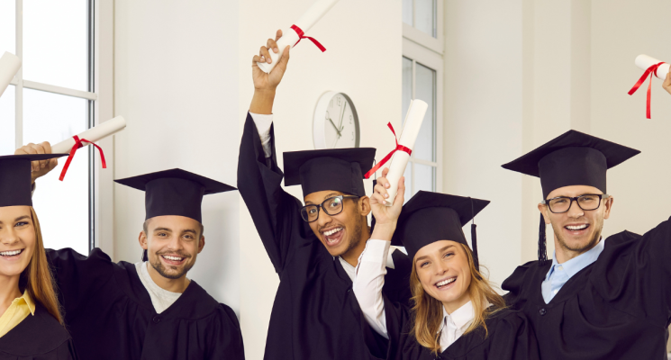 Conecta Santa: o projeto que aproxima alunos, egressos e o mercado de trabalho