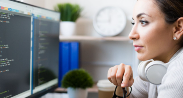 ADS ou Sistemas de Informação: qual curso de tecnologia escolher?
