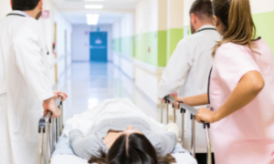 UTI ou emergência: qual área da enfermagem tem mais vagas, paga melhor e oferece mais oportunidades?