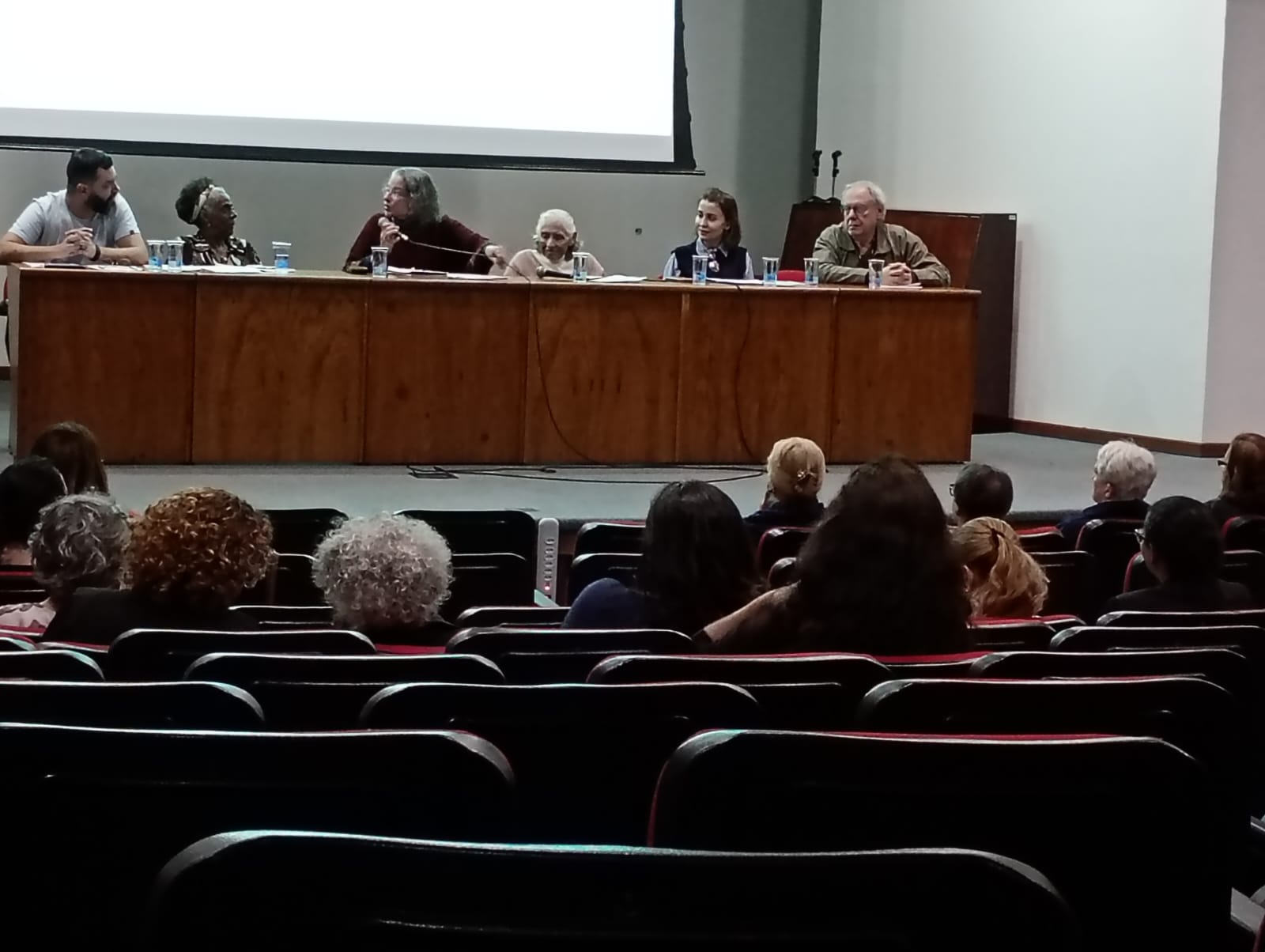 desafios e políticas públicas para pessoas idosas