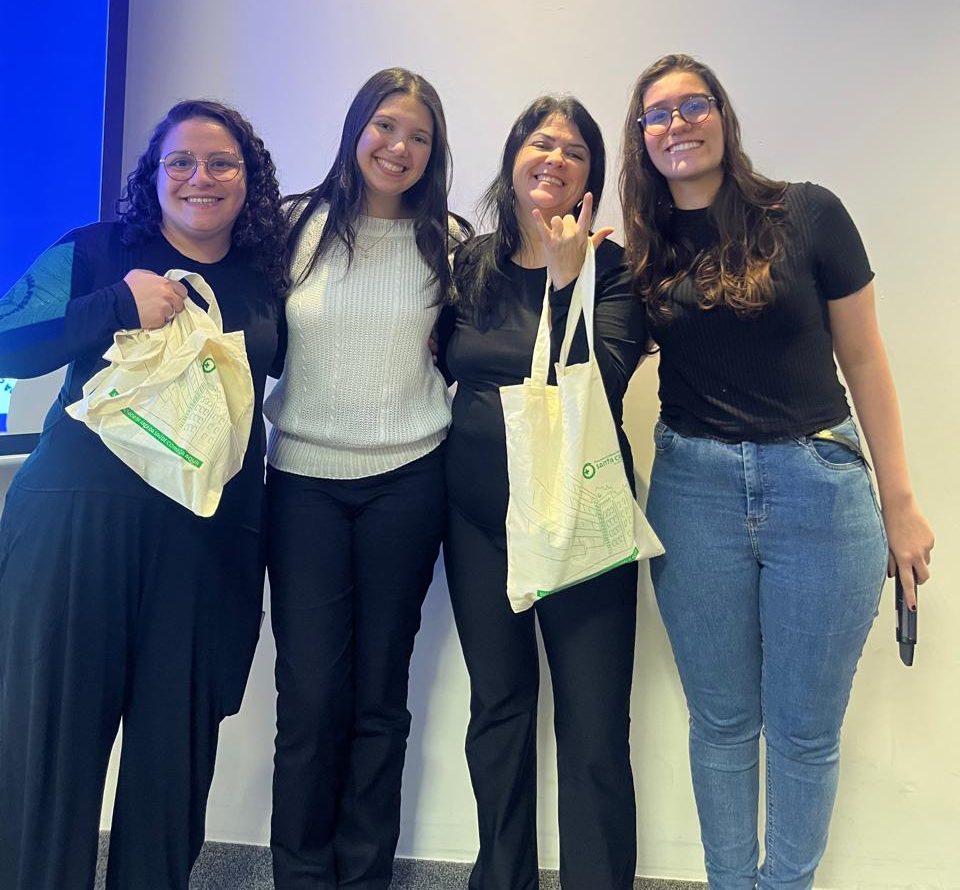 Cuidado em Saúde para a Pessoa Surda