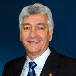 Dr. Claudio Santili