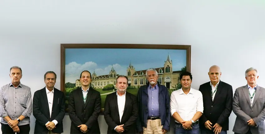 Secretário da Saúde de SP e vereador George Hato visitam a Faculdade da Santa Casa de São Paulo